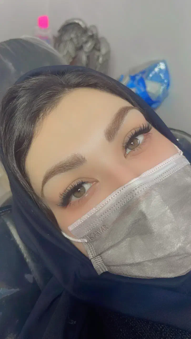 کاشت مژه ماندگاری بالا( جدیدترین روش)|خدمات آرایشگری و زیبایی|ساری, |دیوار