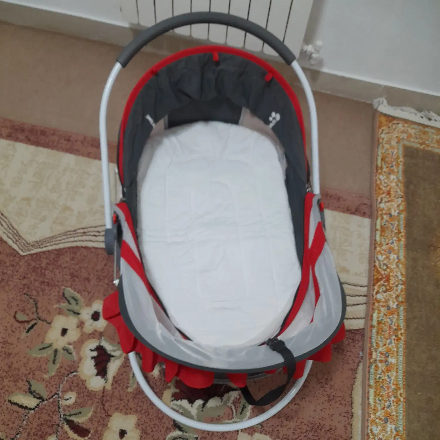 گهواره|تخت و صندلی بچه|کرج, مطهری|دیوار