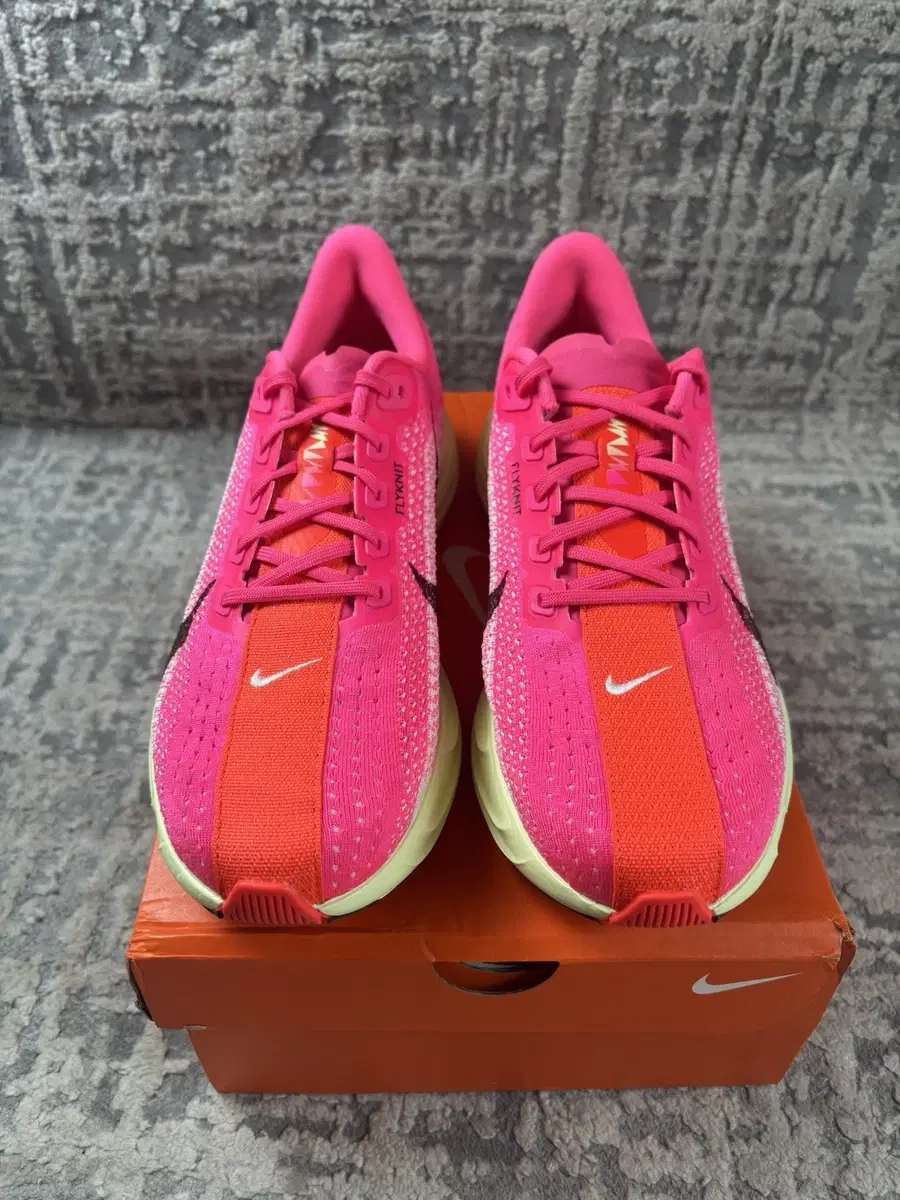 Nike|کیف، کفش، کمربند|شمشک, |دیوار