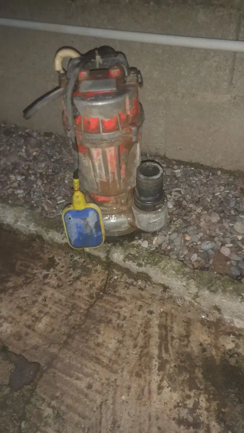 پمپ کف کش|مصالح و تجهیزات ساختمان|رشت, شهرک صبا|دیوار