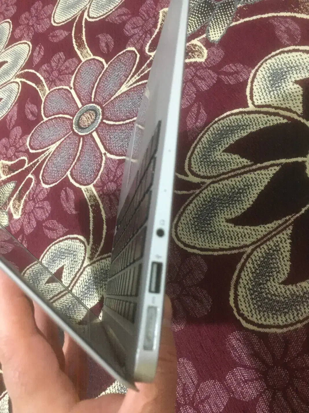 مک بوک ایر ۲۰۱۵|رایانه همراه|شیراز, قلعه نو|دیوار