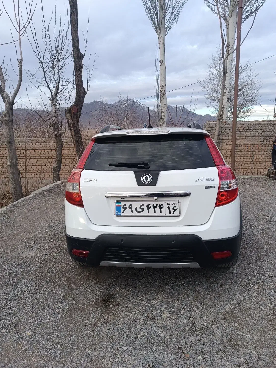 اچ سی کراس|خودرو سواری و وانت|قم, میرزائیه|دیوار