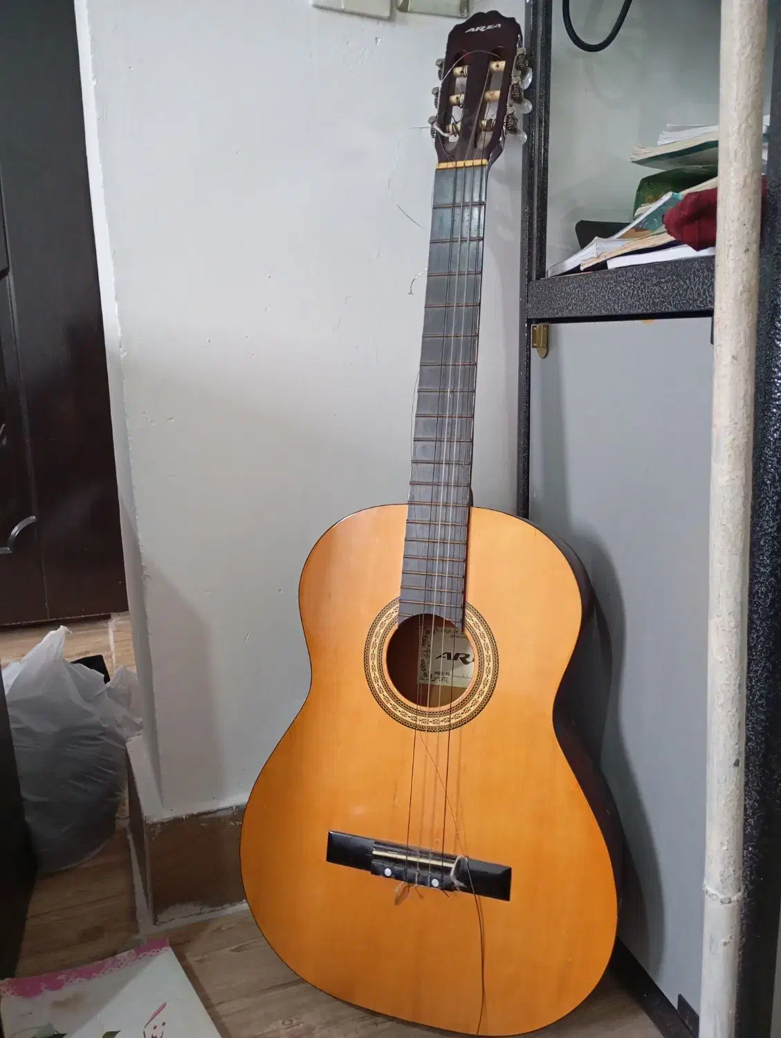 گیتار|گیتار، بیس، امپلیفایر|گرگان, |دیوار