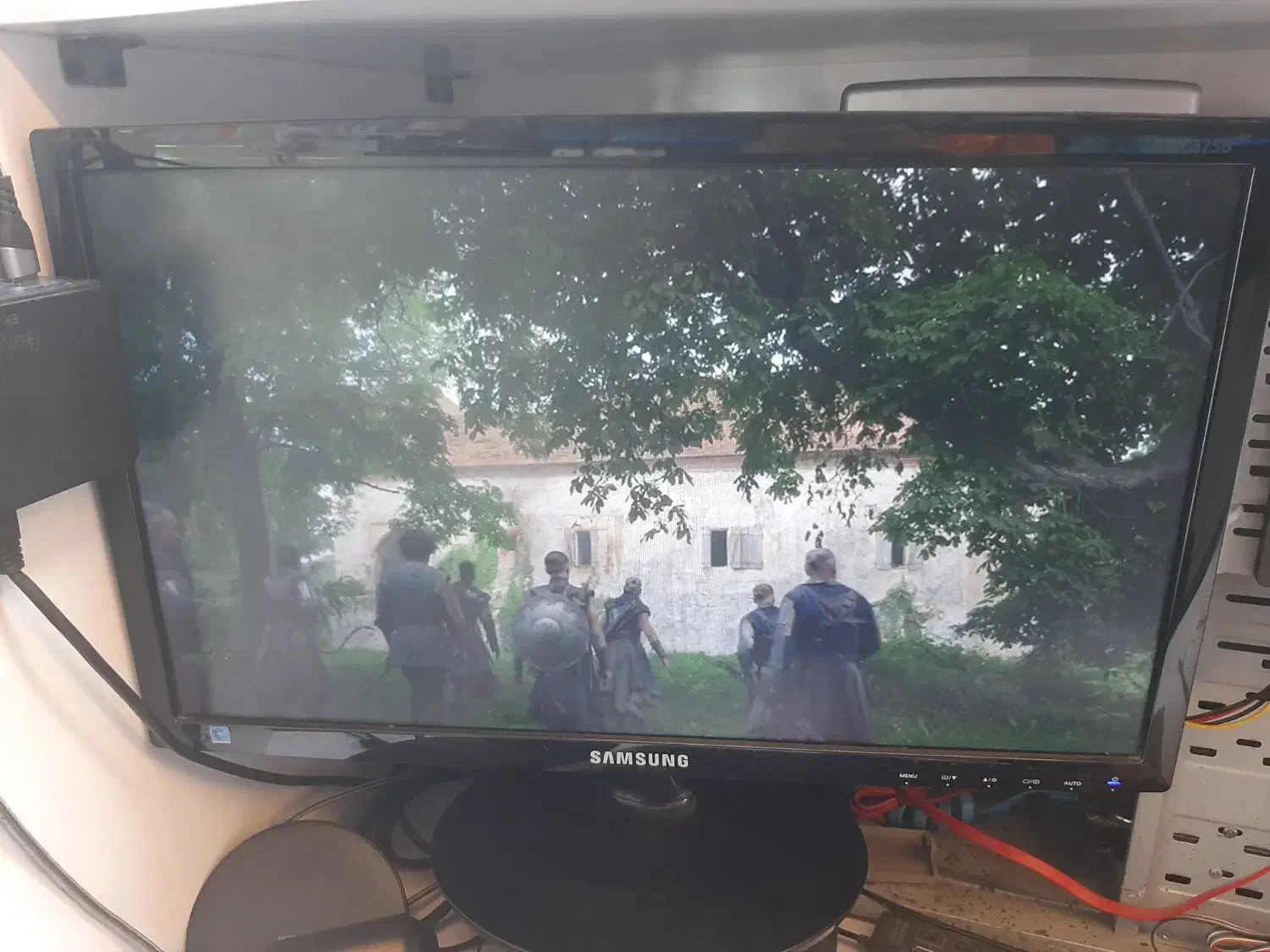 مانیتور سامسونگ سالم بدون خط وهاله|قطعات و لوازم جانبی رایانه|نسیم‌شهر, |دیوار