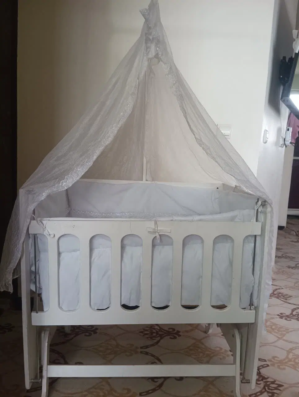 گهواره|اسباب و اثاث بچه|مبارکه, |دیوار