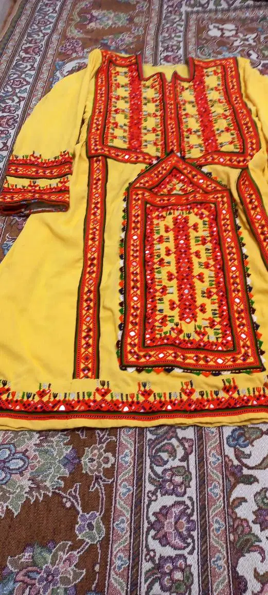لباس|لباس|سراوان, |دیوار