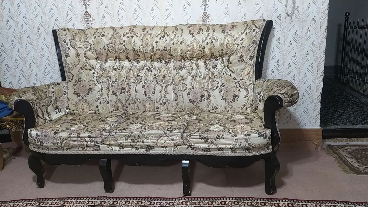 مبل|مبلمان خانگی و میز عسلی|بناب, |دیوار
