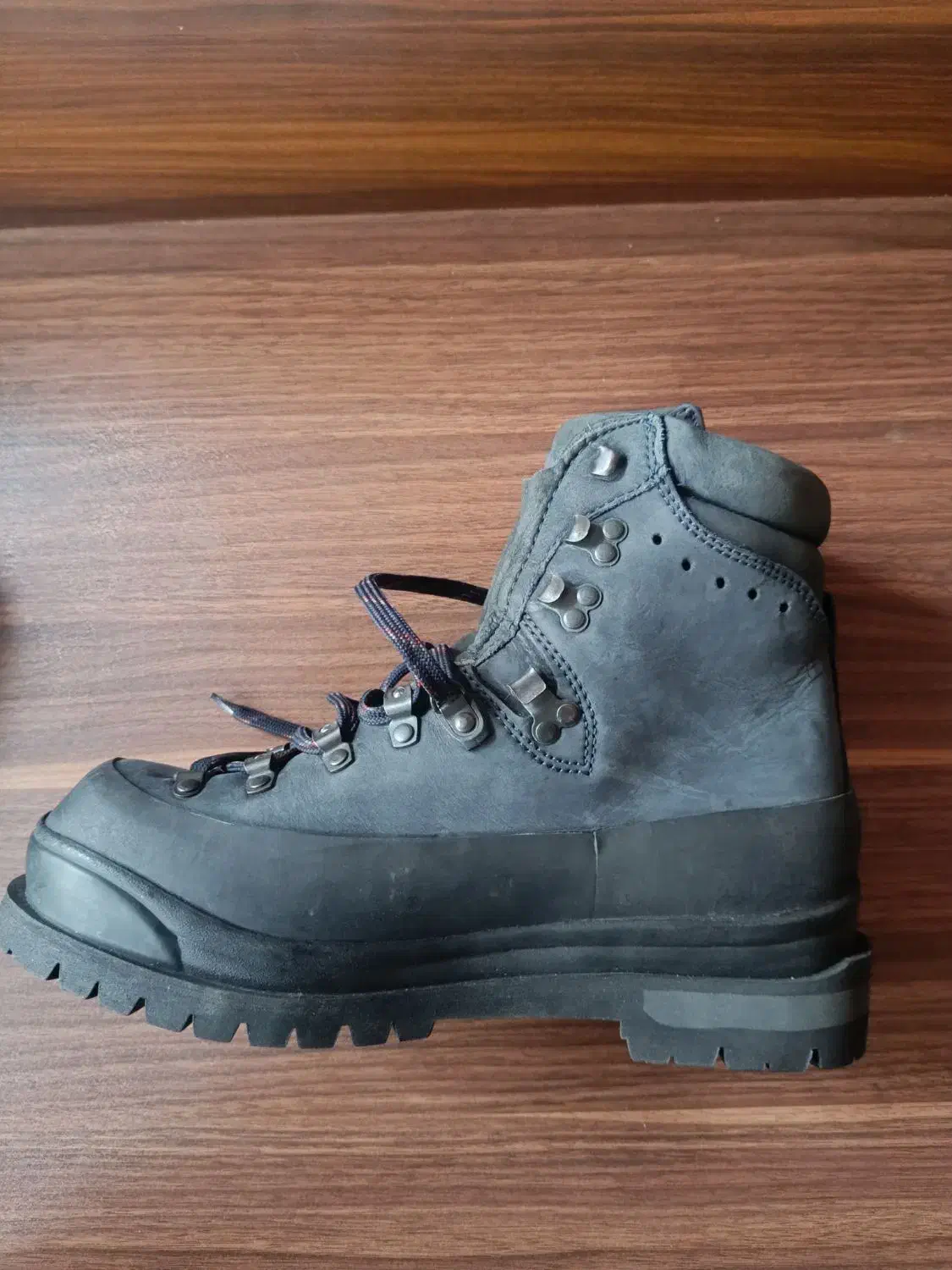 کفش کوهنوردی|کوهنوردی و کمپینگ|مشگین شهر, |دیوار