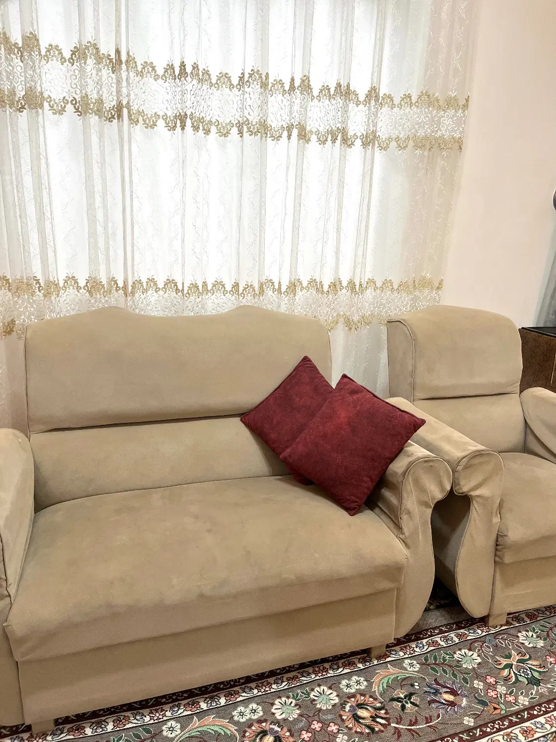 مبل|مبلمان خانگی و میز عسلی|فومن, |دیوار