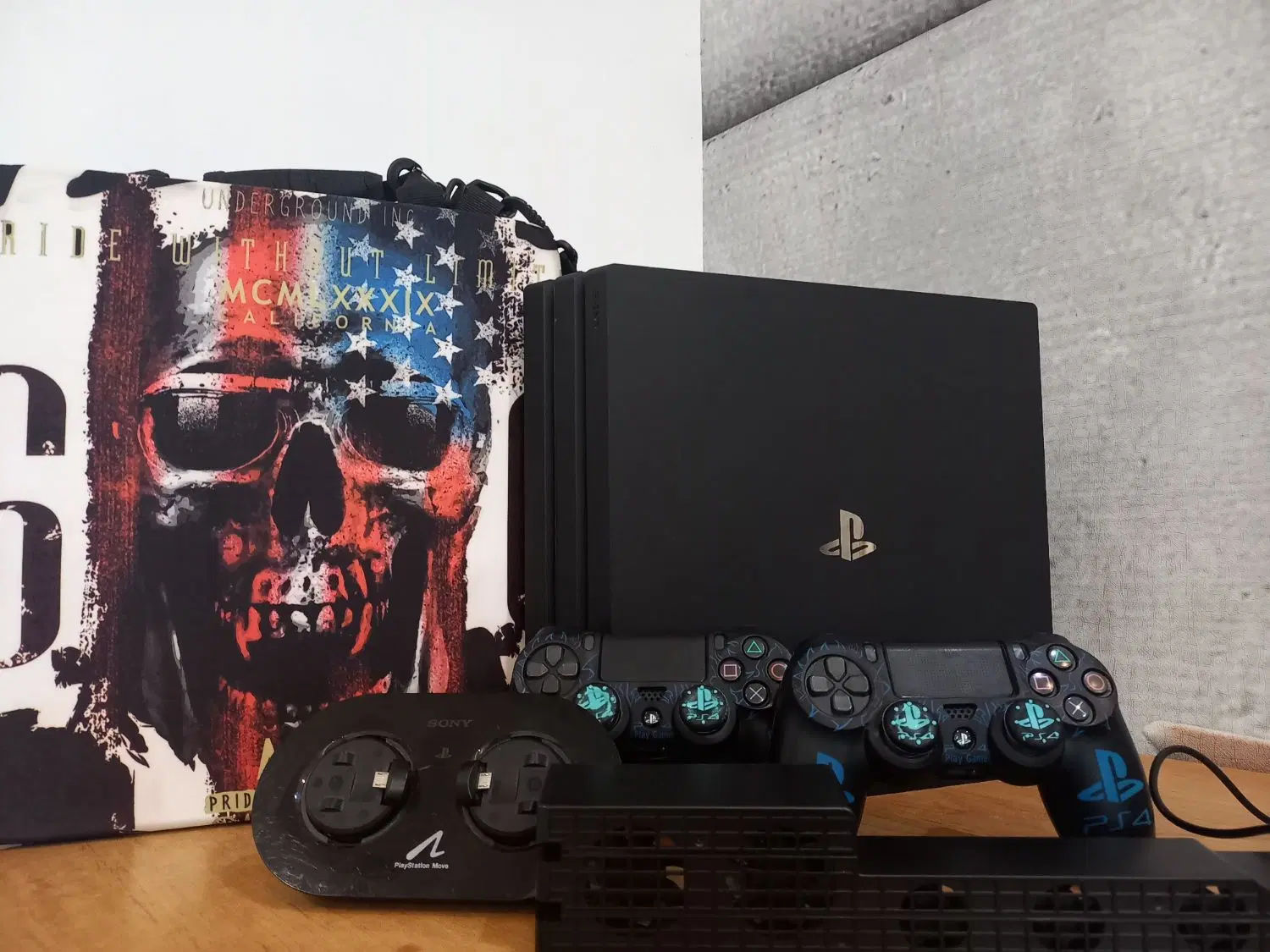 فروش ps4 pro|کنسول، بازی ویدئویی و آنلاین|تهران, شهرک محلاتی|دیوار