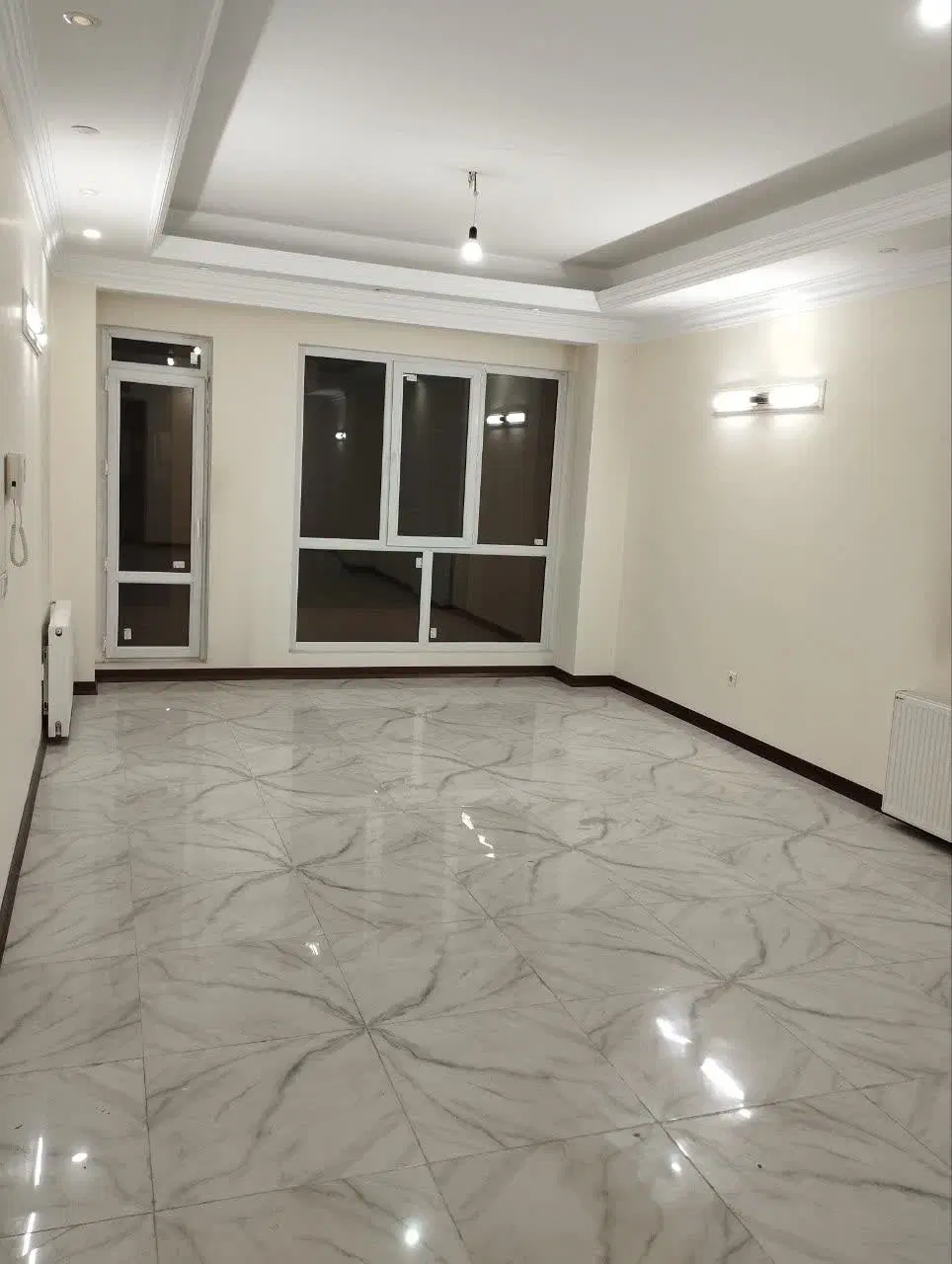 ۱۰۲ متری / روبه آفتاب و نما / فاز ۶ ، سندتکبرگ – pohled 2