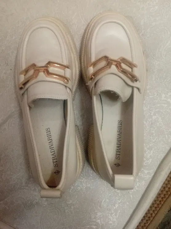 کفش|کیف، کفش، کمربند|مشهد, موعود|دیوار