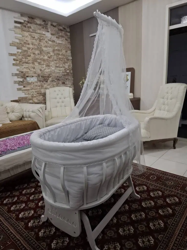 گهواره|تخت و صندلی بچه|قزوین, |دیوار