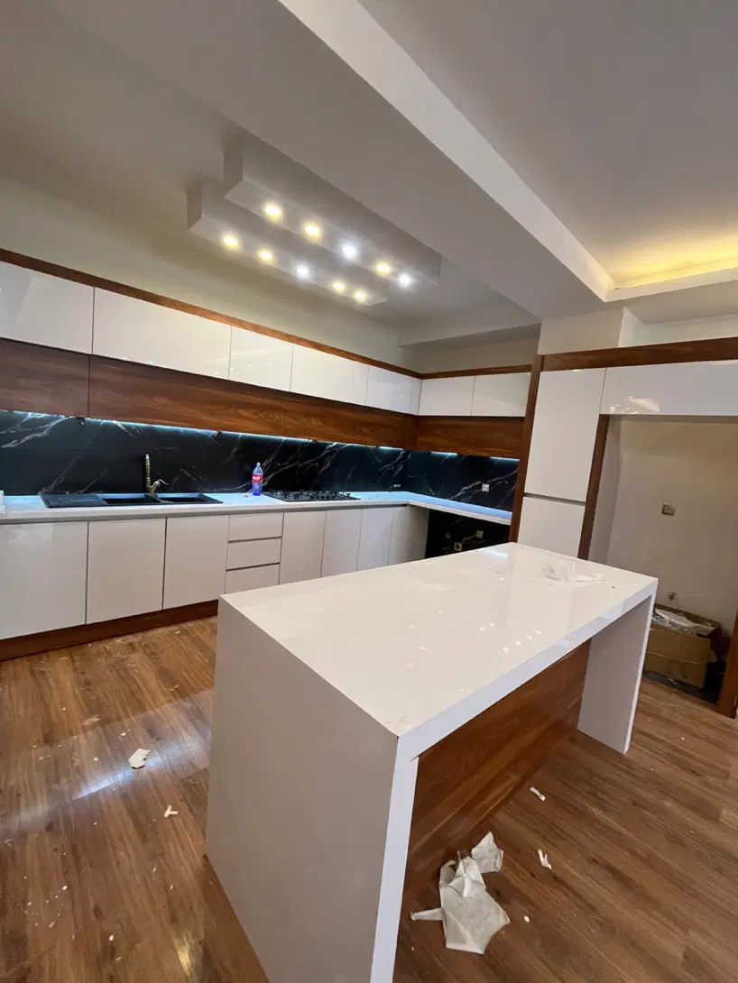 آپارتمان۱۱۶ متر دو خواب تاپ لوکیشن زنبق  خطی نما - تصویر 1 از 4