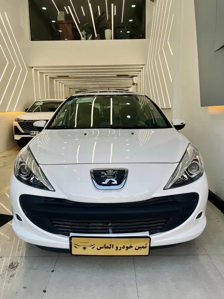 پژو ۲۰۷ پانا مدل۱۴۰۴بی رنگ نقد و اقساط تحویل فوری|خودرو سواری و وانت|تهران, مدائن|دیوار