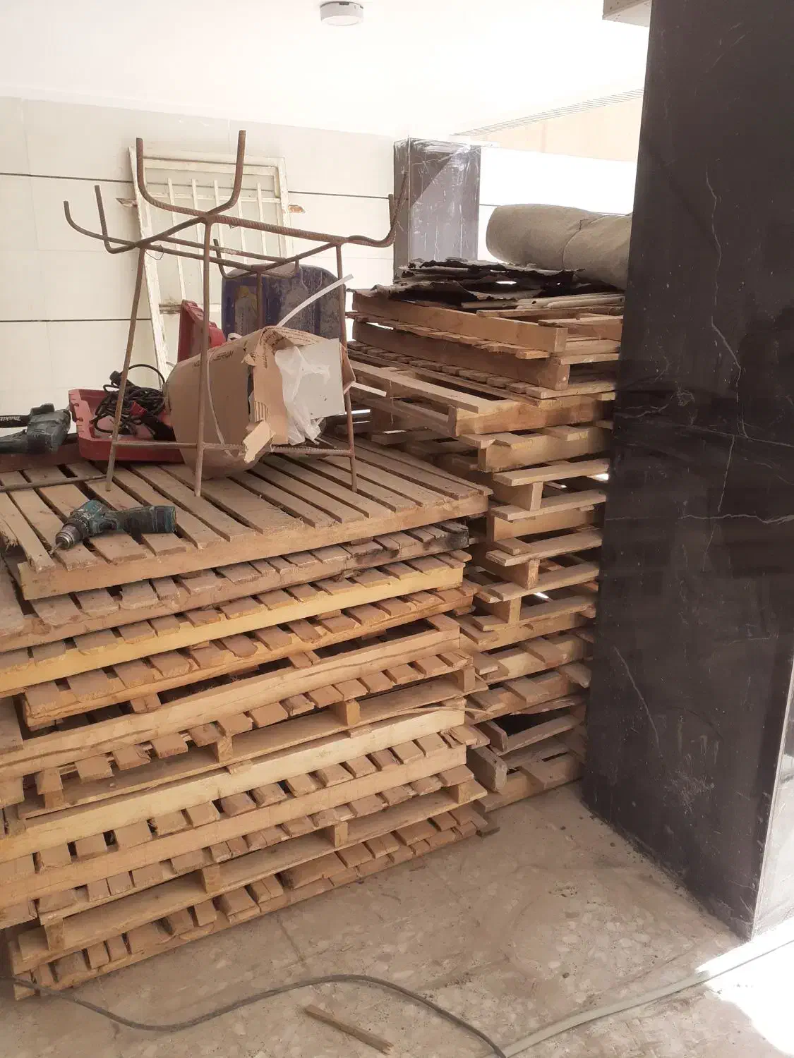 پالت چوبی|مصالح و تجهیزات ساختمان|اصفهان, شهرک کاوه|دیوار