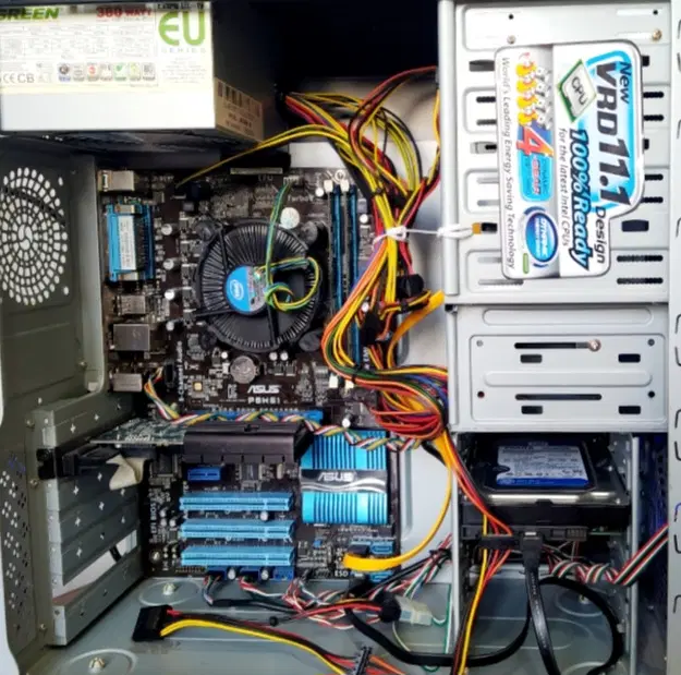 Fujitsu Black Case / Asus Motherboard|رایانه رومیزی|کرمان, |دیوار