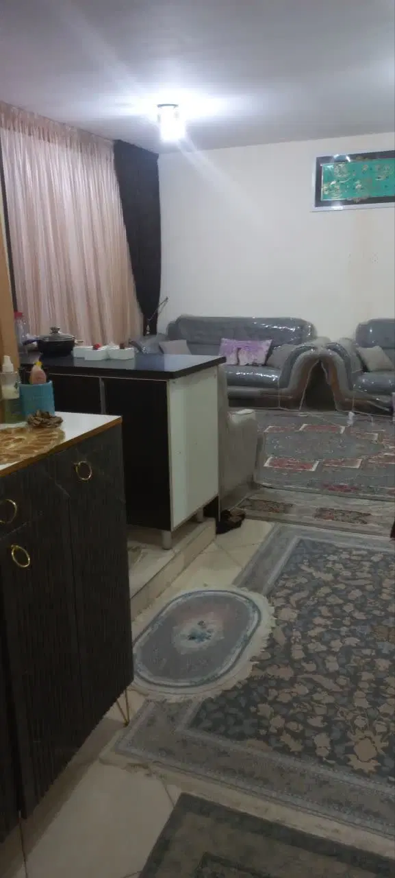 اجاره طبقه سوم پشت سپاه|اجارهٔ آپارتمان|گناباد, |دیوار