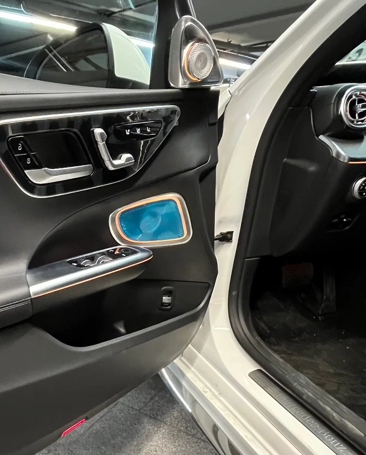 بنز C200L فول 2025|خودرو سواری و وانت|تهران, دزاشیب|دیوار
