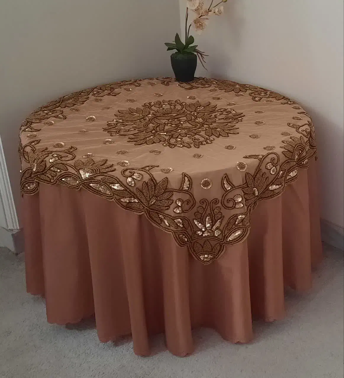 میز پذیرایی|میز و صندلی غذاخوری|اصفهان, شیخ اشراق|دیوار