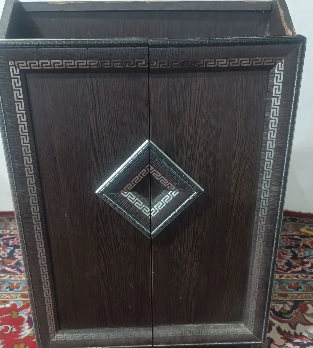 جاکفشی|جاکفشی، کمد، دراور|سبزوار, نواب صفوی|دیوار