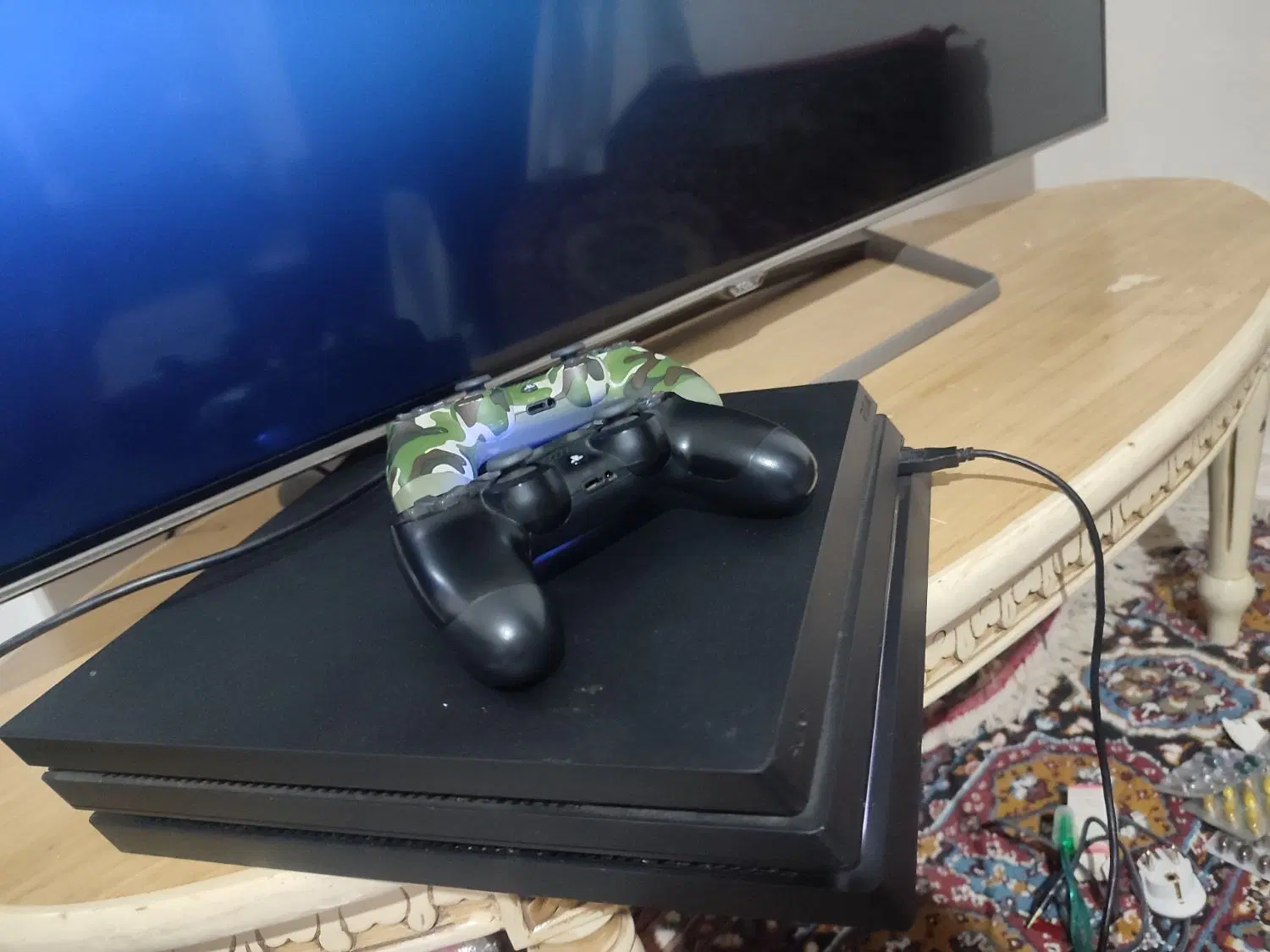 ps 4pro|کنسول، بازی ویدئویی و آنلاین|خوی, |دیوار