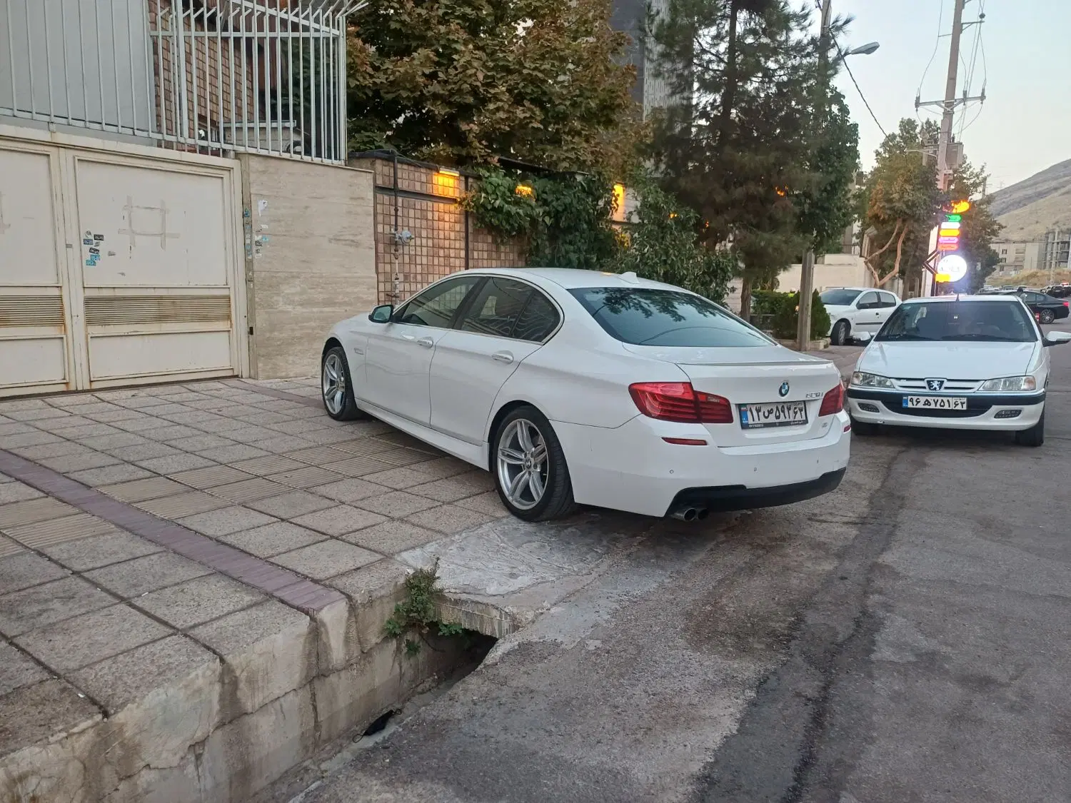 ۵۲۸ bmw|خودرو سواری و وانت|شیراز, فرهنگ شهر|دیوار