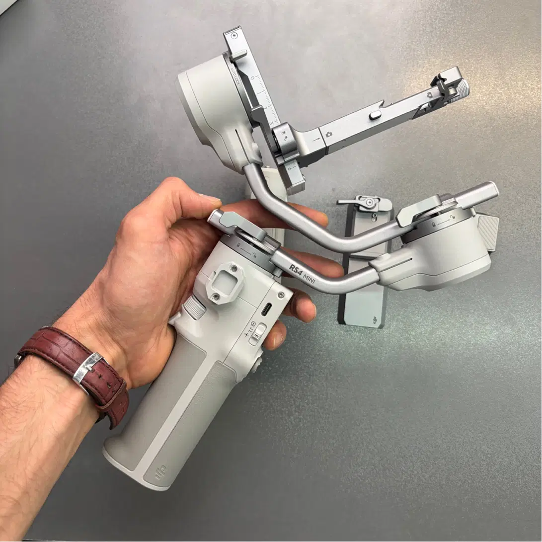 DJI RS 4 Mini Stabilizer|دوربین عکاسی و فیلمبرداری|تهران, فردوسی|دیوار