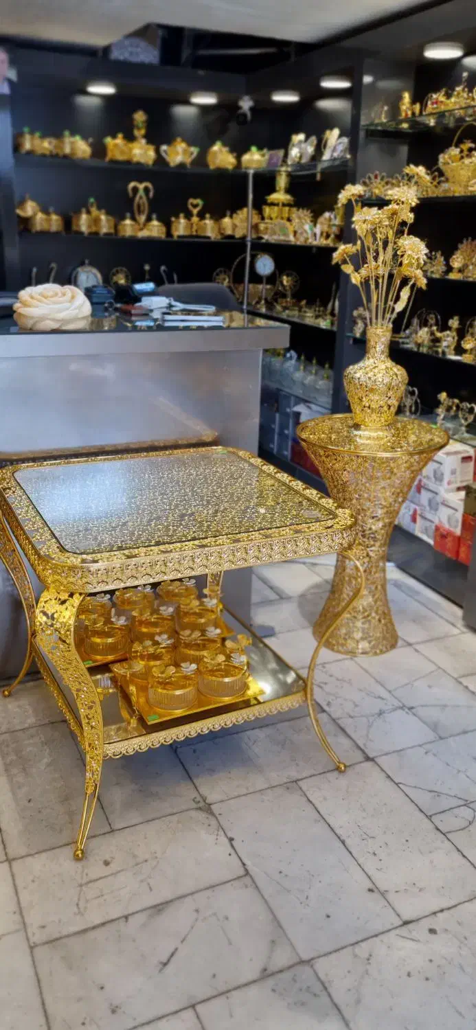 ظرف طلایی آبطلا اماراتی پایه ایستاده ومربع وارداتی|ظروف سرو و پذیرایی|مشهد, سلام|دیوار