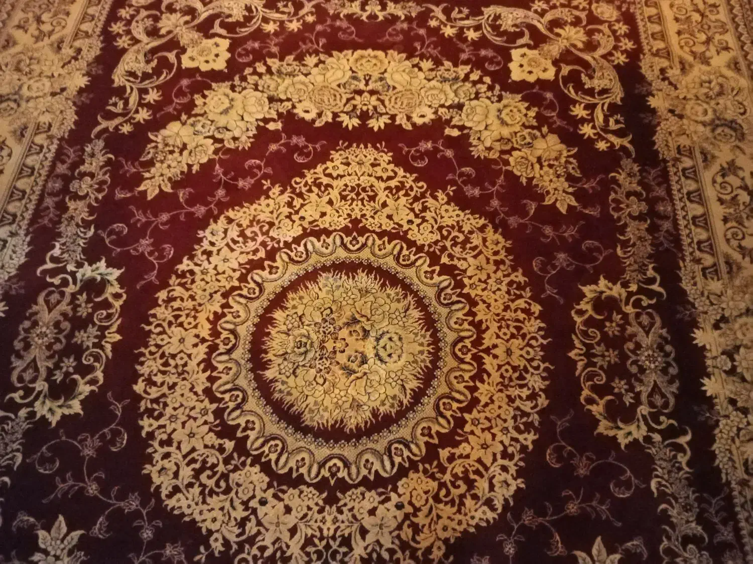 قالی|فرش|نجف‌آباد, یزدانشهر|دیوار