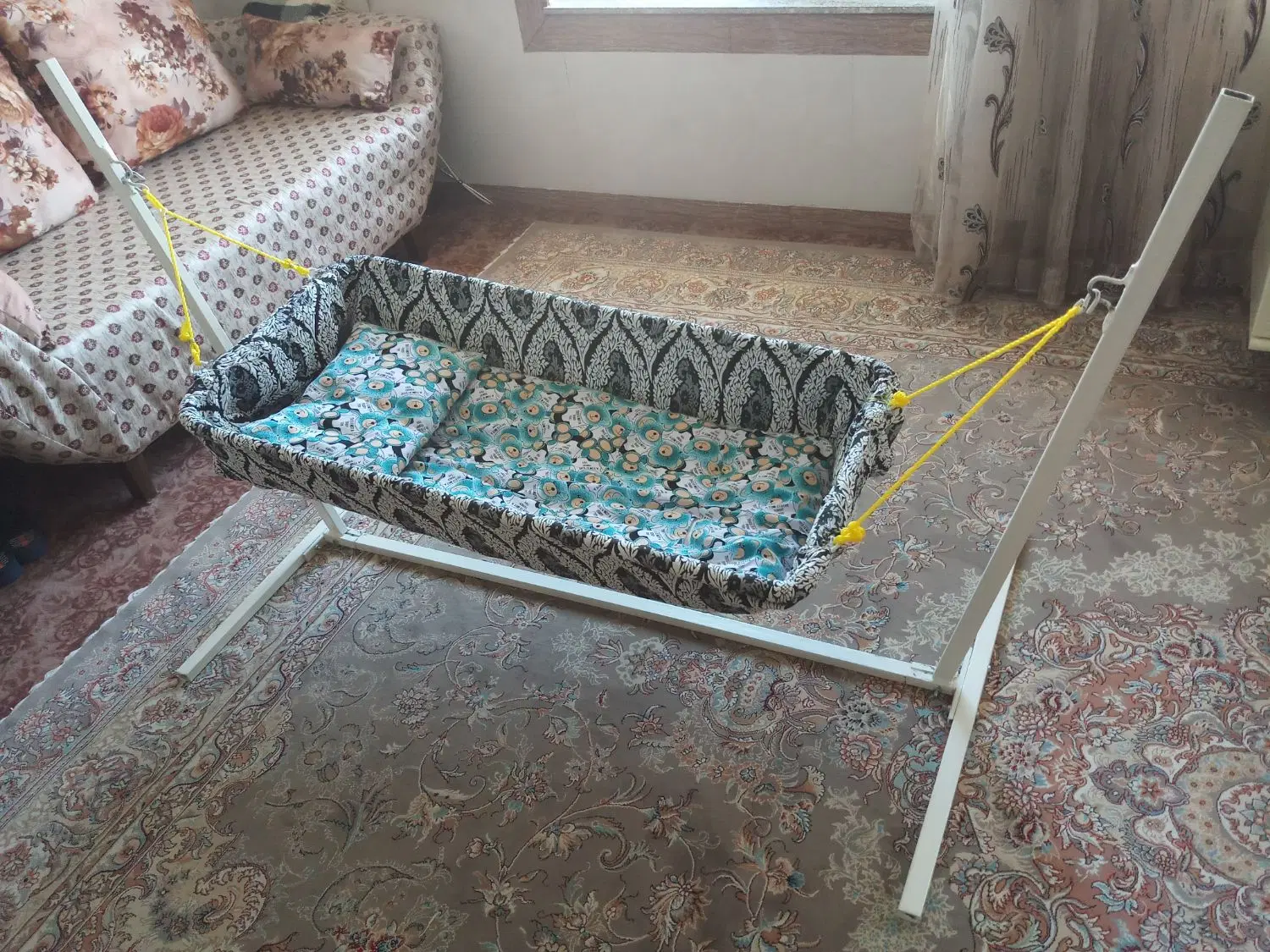 گهواره|تخت و صندلی بچه|کامیاران, |دیوار