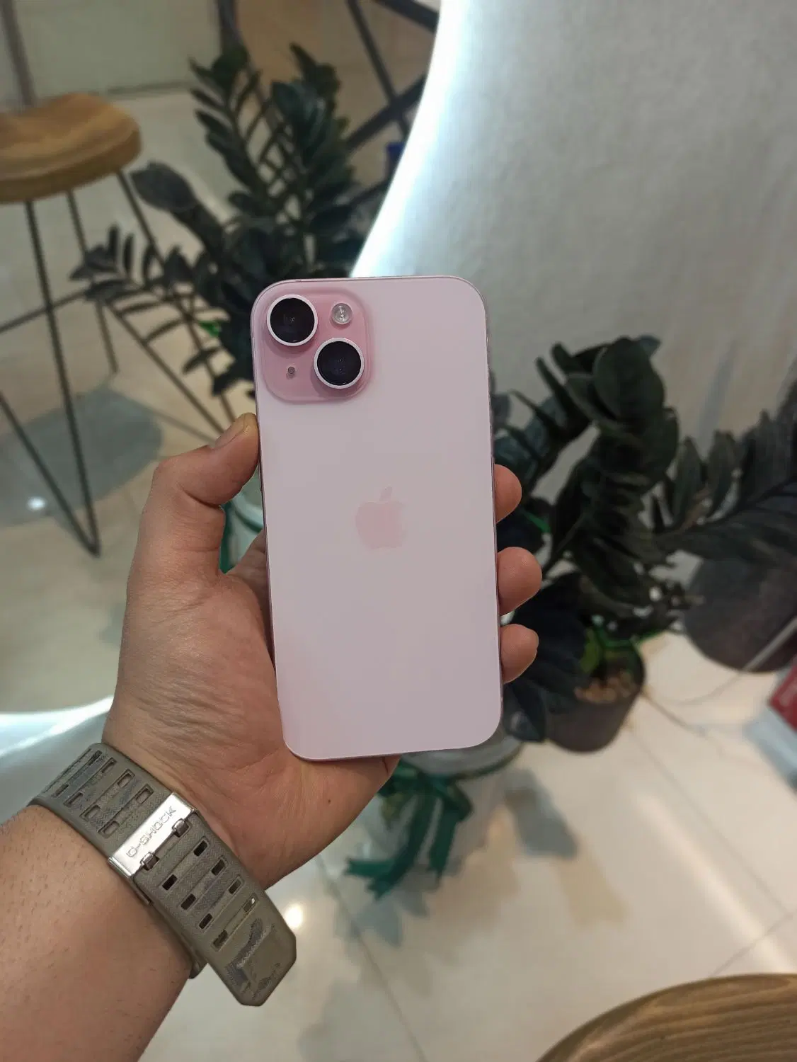 iphone 15 normal pink|موبایل|مشهد, کوثر|دیوار