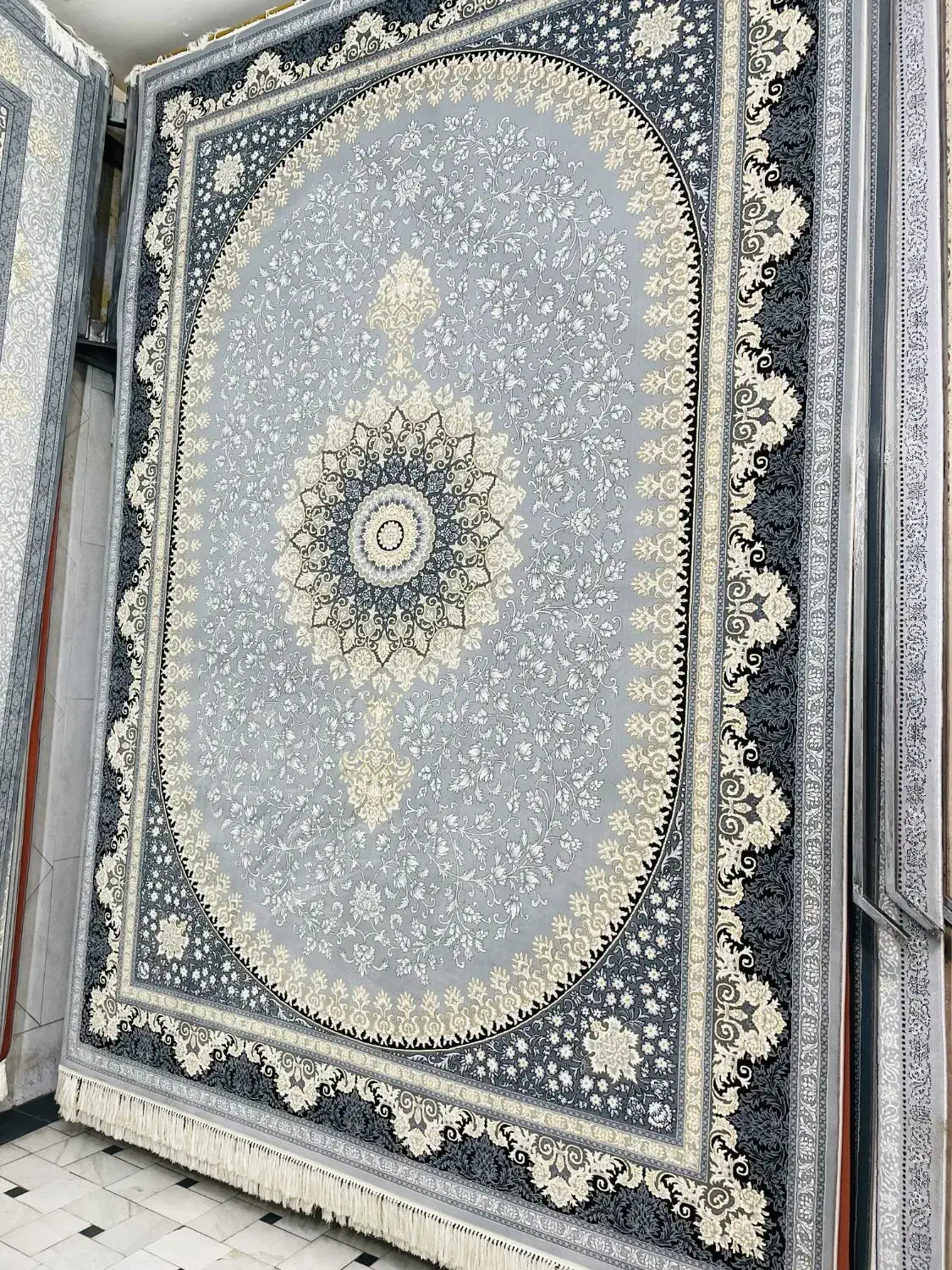 فرش نقش جهان/فروشگاه اکبریان|فرش|قم, امامزاده ابراهیم|دیوار