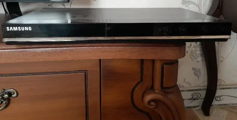 دی وی دی|پخشکننده DVD و ویدیو|رباطکریم, رباطکریم|دیوار