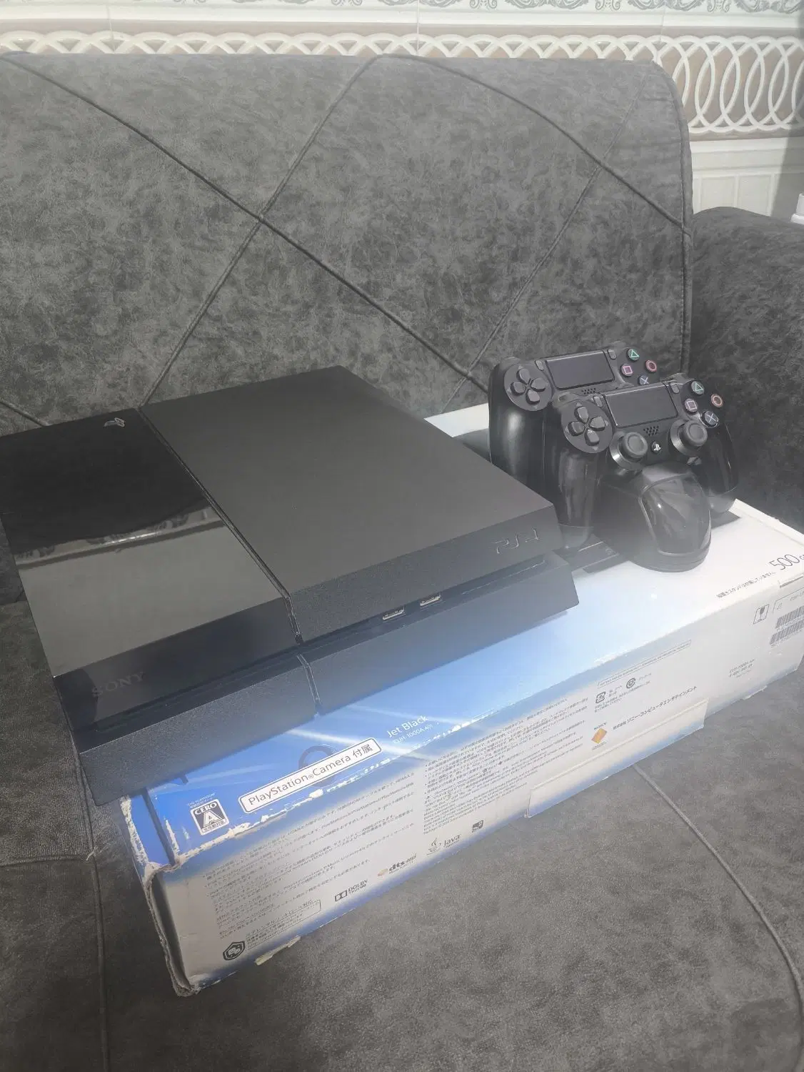 دستگاه PS4|کنسول، بازی ویدئویی و آنلاین|شیراز, گچی|دیوار
