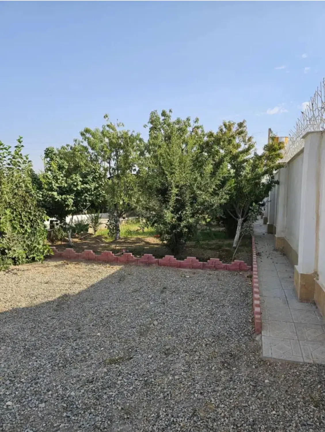 چهار دیواری باغی حیدراباد, اصفهان