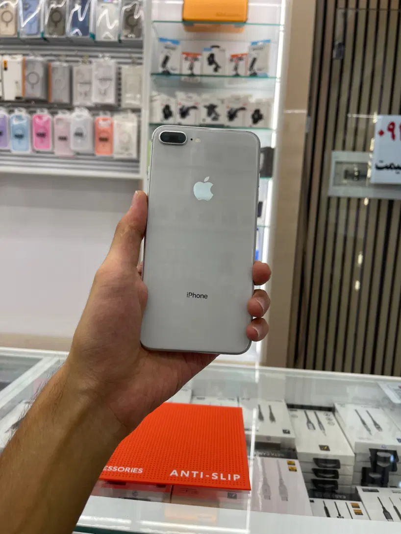 Iphone 8plus|موبایل|تهران, باشگاه نفت|دیوار