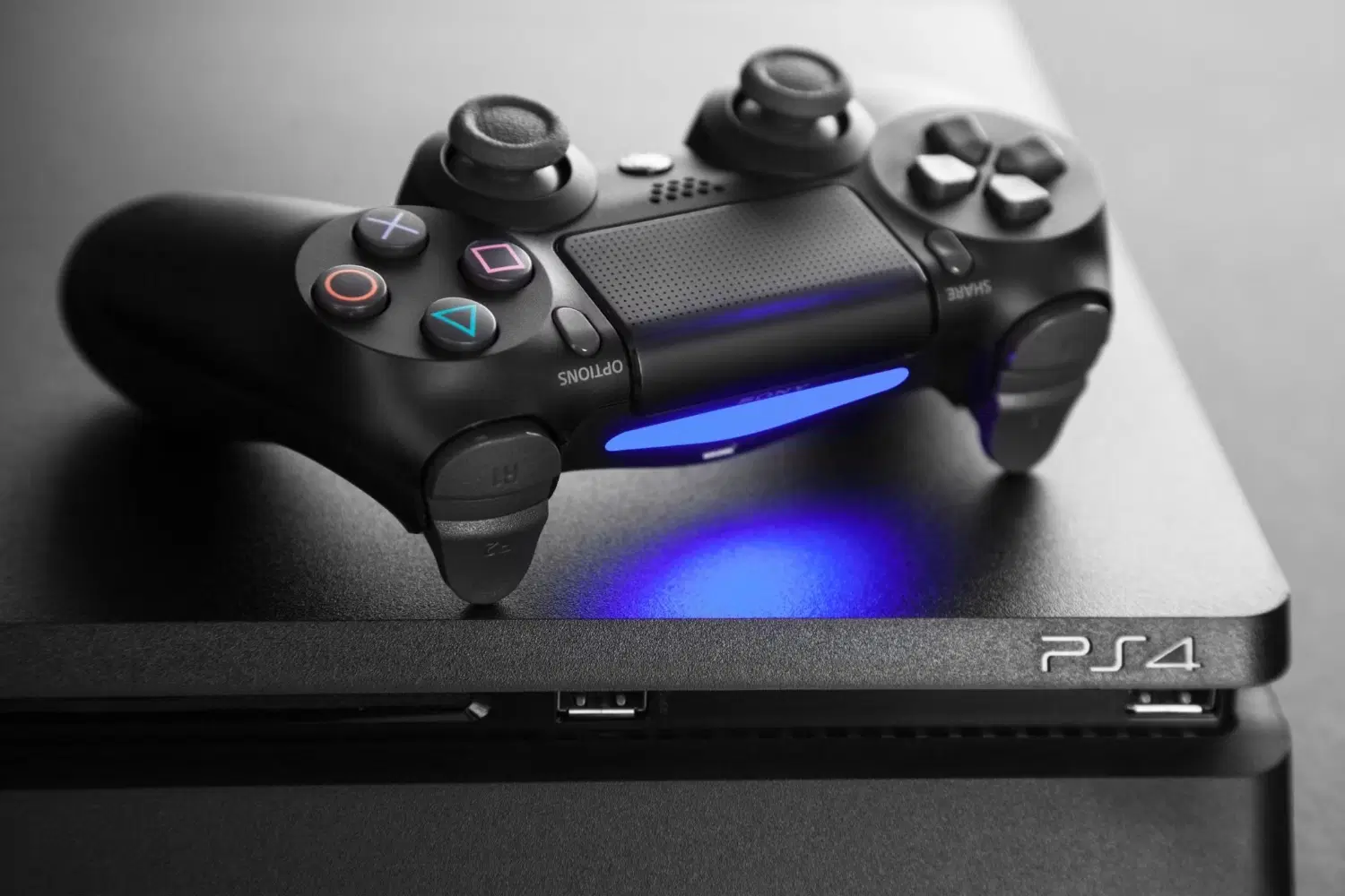 Ps4 slim|کنسول، بازی ویدئویی و آنلاین|اراک, |دیوار