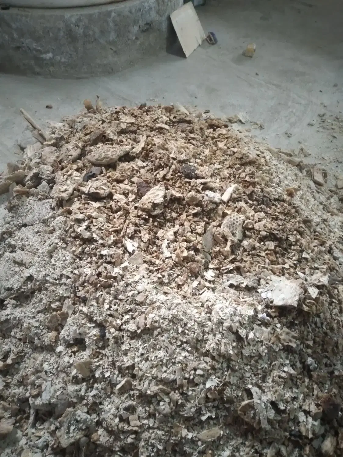 نان خشک|خوردنی و آشامیدنی|قم, قلعه کامکار|دیوار