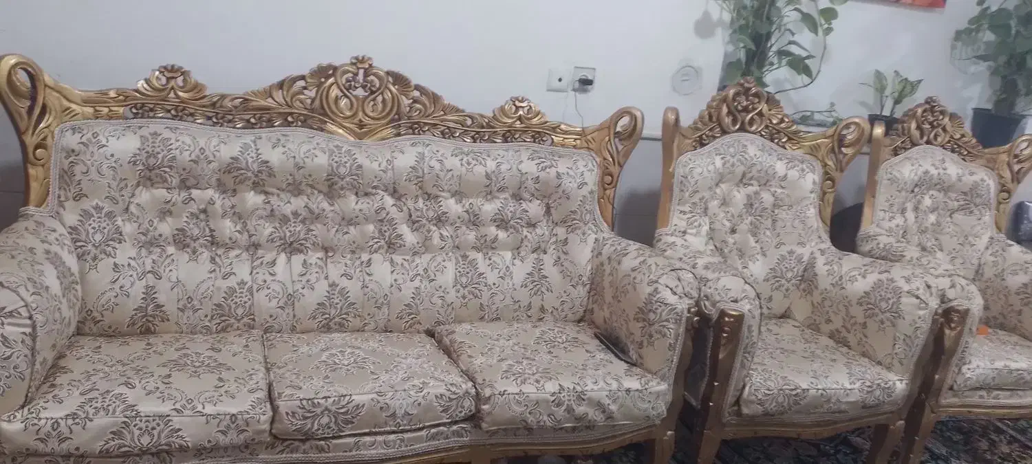 مبل|مبلمان خانگی و میز عسلی|قم, حکمت شمالی|دیوار