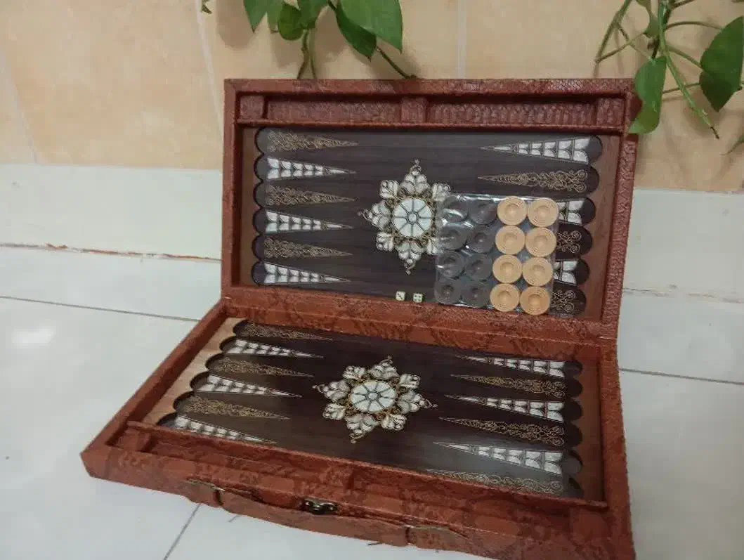 تخته نرد|اسباب‌‌بازی|شیراز, فرهنگیان|دیوار