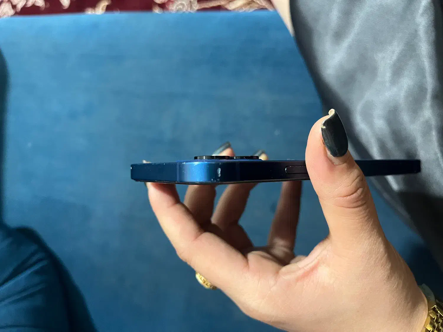 iphone 12|موبایل|رباط‌کریم, رباط‌کریم|دیوار