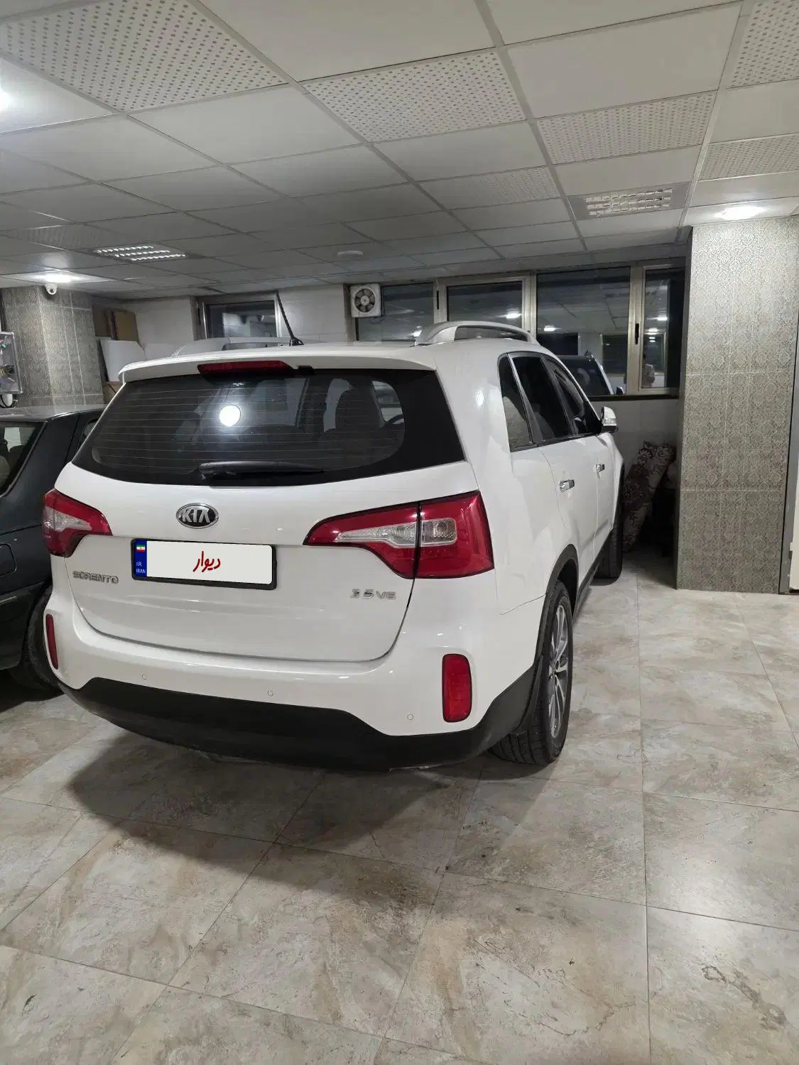KIA SORENTO|خودرو سواری و وانت|تهران, میرداماد|دیوار