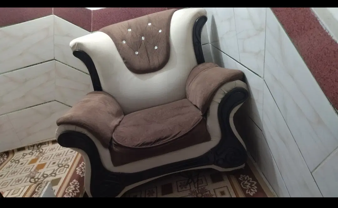 مبل|مبلمان خانگی و میز عسلی|هشتگرد, گلسار|دیوار