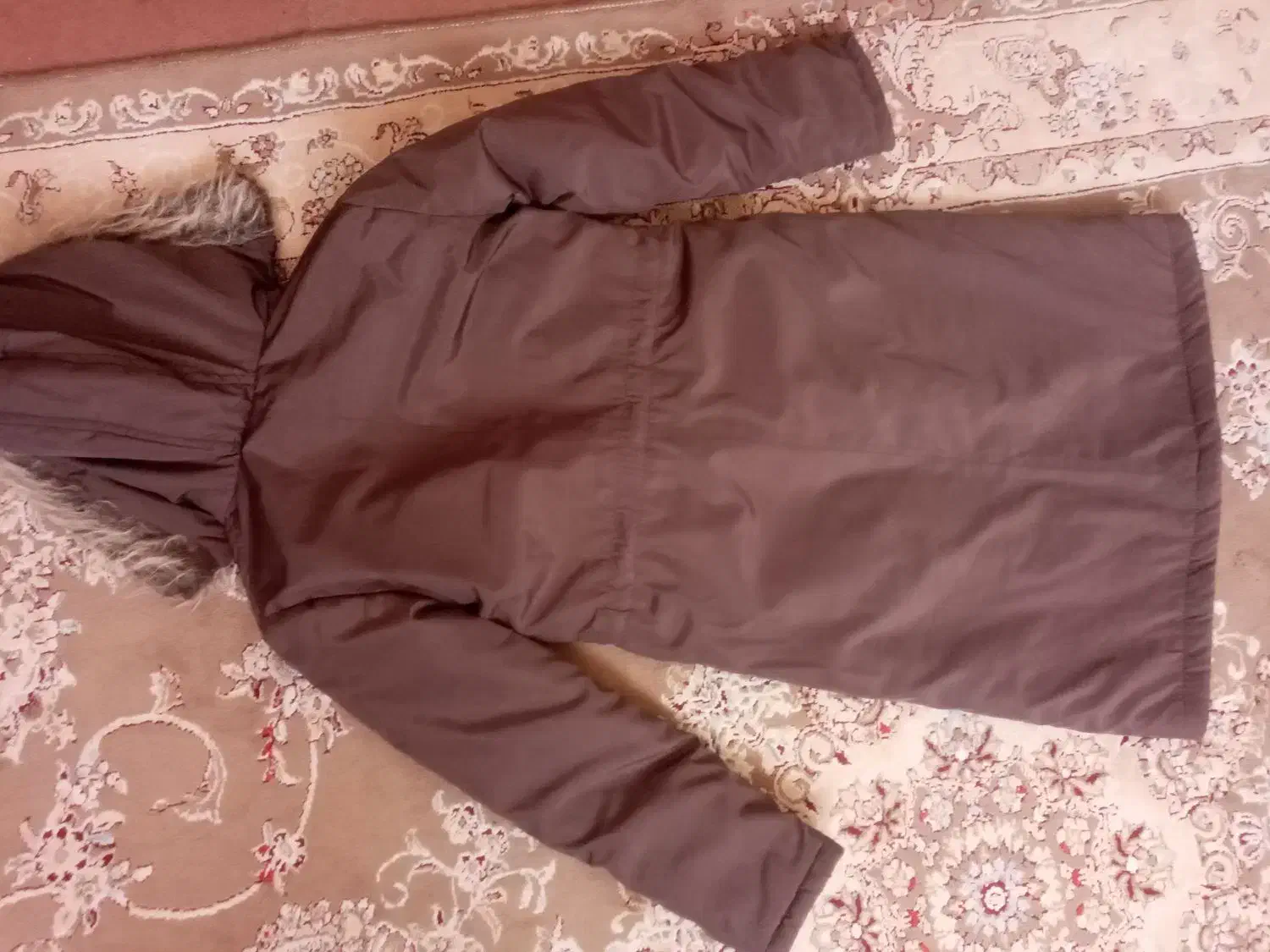 کاپشن|لباس|قم, کیوانفر|دیوار