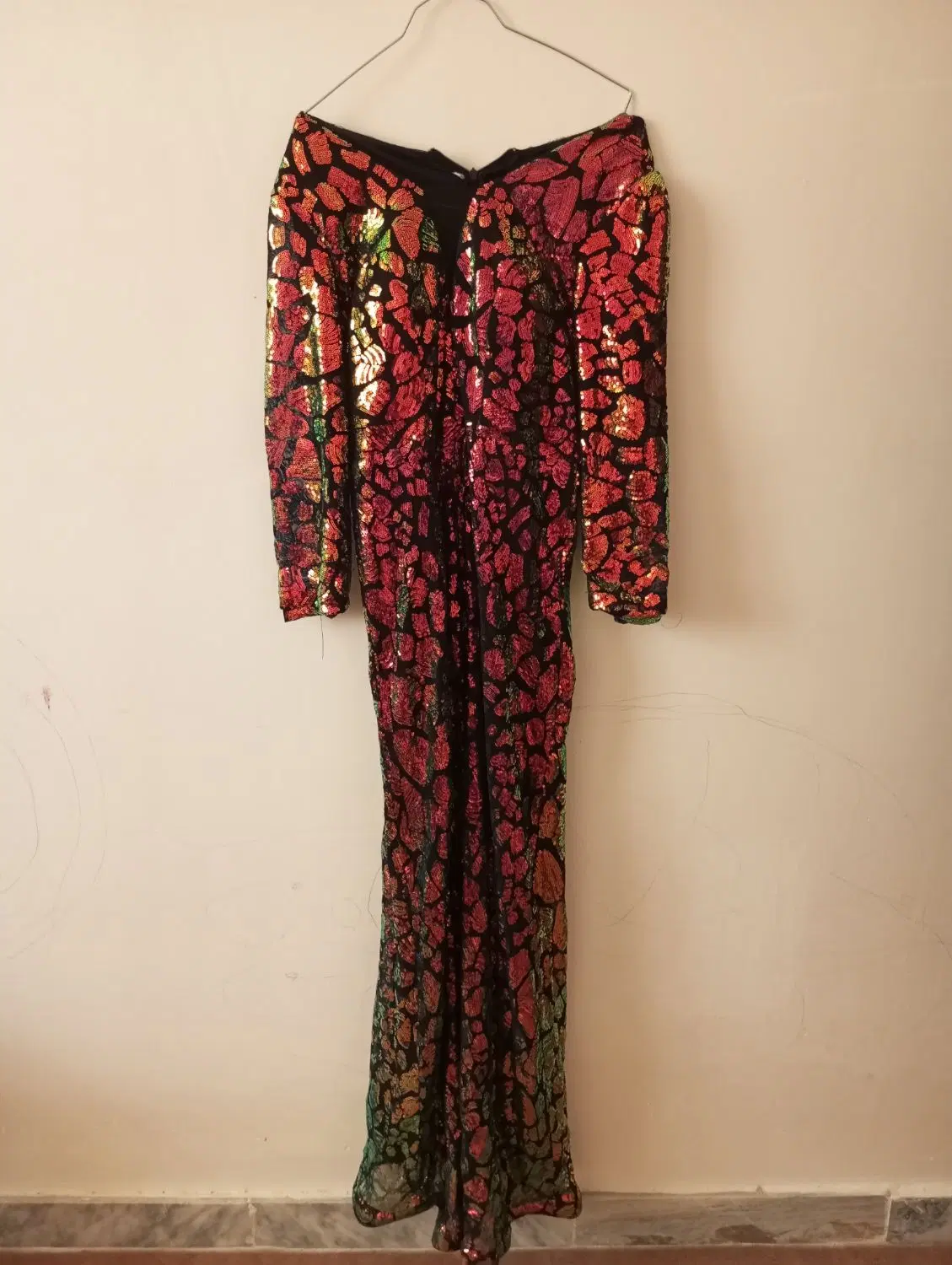 مجلسی|لباس|شیروان (خراسان), |دیوار