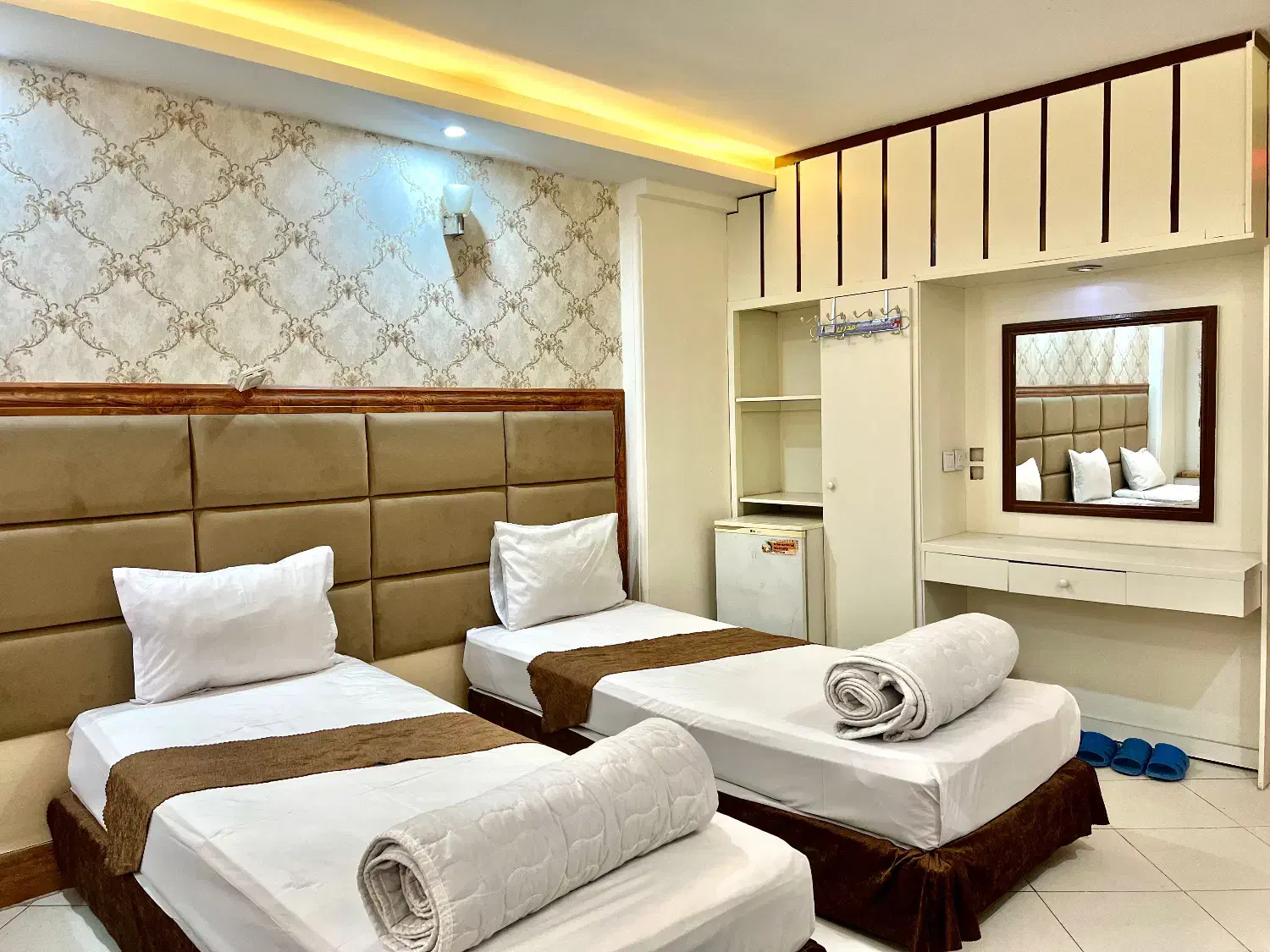 هتل|اجارهٔ کوتاه‌مدت آپارتمان و سوئیت|مشهد, امام خمینی|دیوار