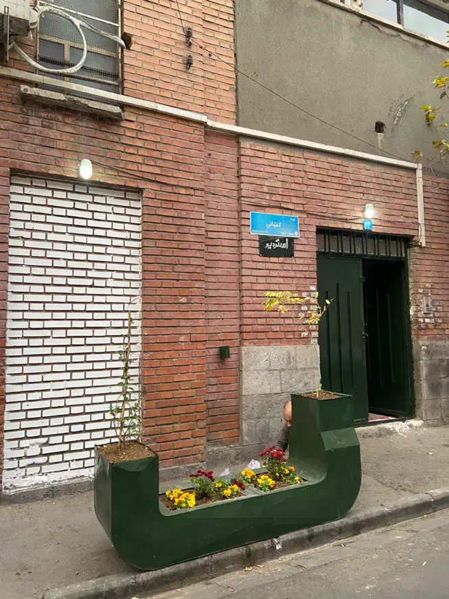 اقامت در استودیوهنری|اجارهٔ کوتاه‌مدت دفتر کار و فضای آموزشی|تهران, بلورسازی|دیوار