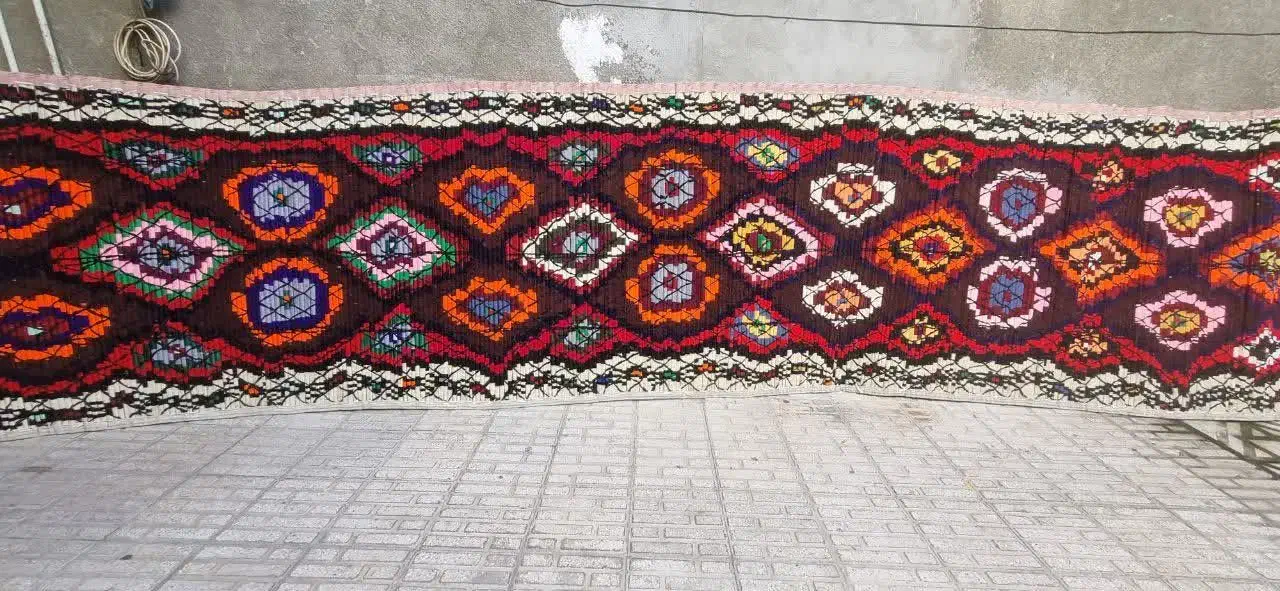 چیت تپک|روفرشی|کرمانشاه, |دیوار