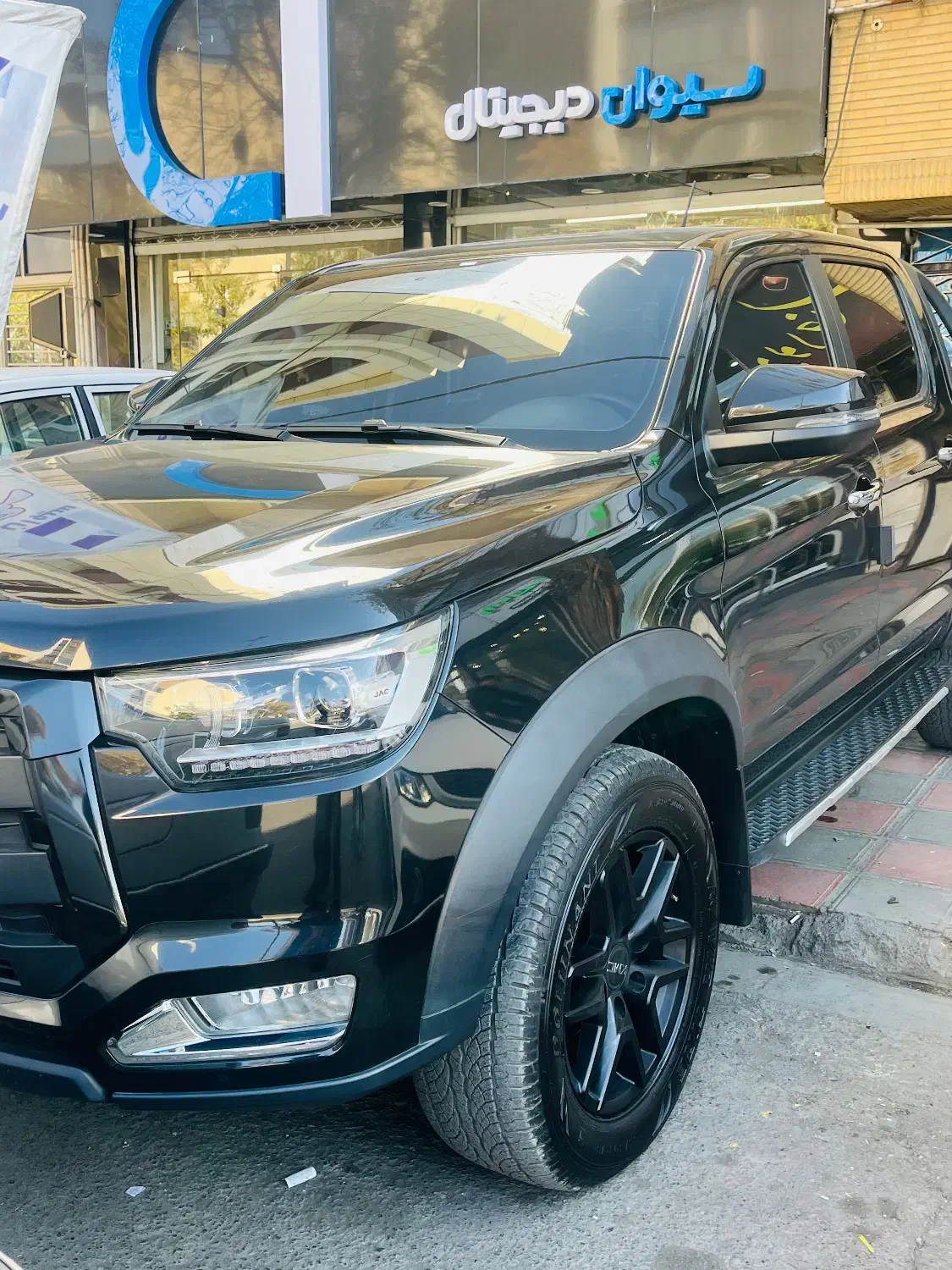 کی ام سی t8|خودرو سواری و وانت|سنندج, |دیوار